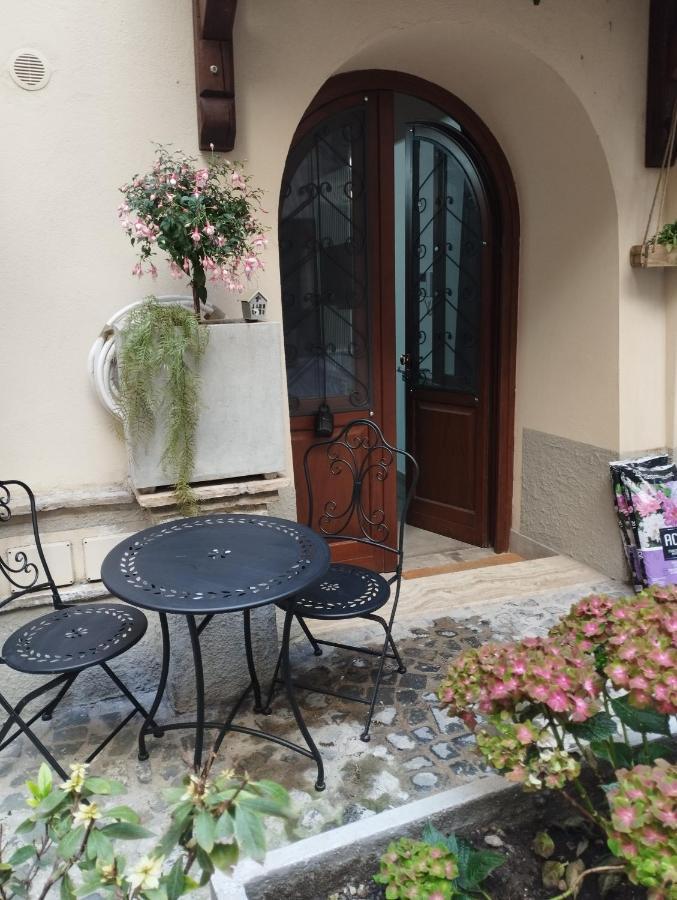 La Corte Di Frascati Exteriör bild